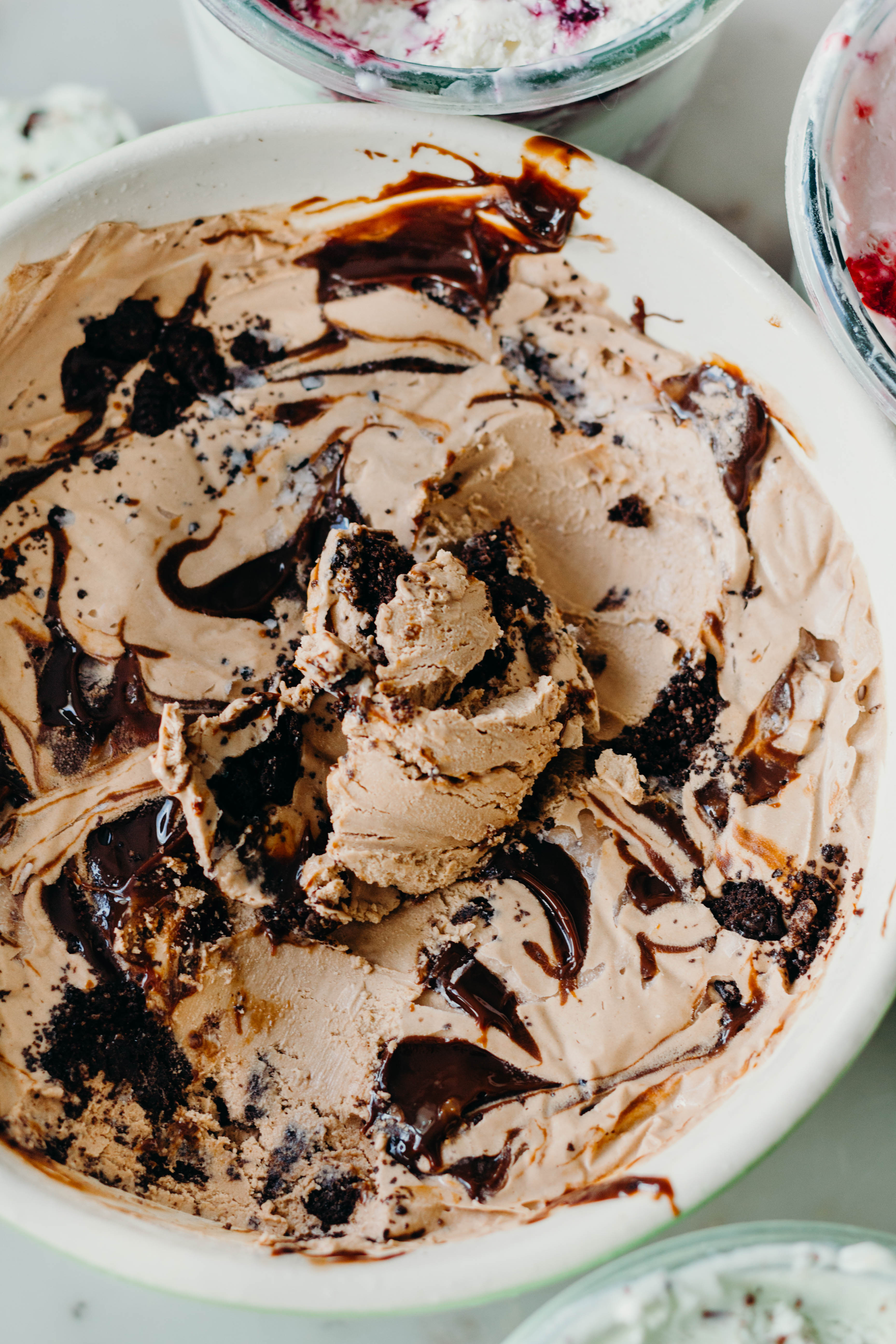 No Churn Chocolate Mocha Cookie Crumble Ice Cream - The Sweet and