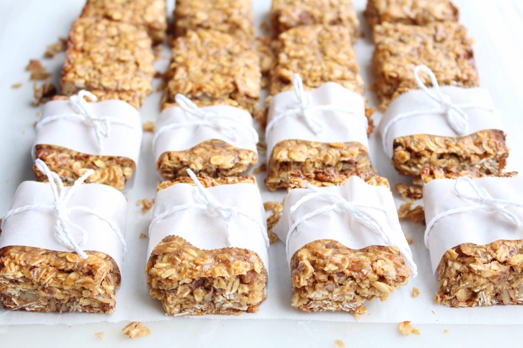 Banoffee Pie Granola Bars - The Sweet and Simple Kitchen