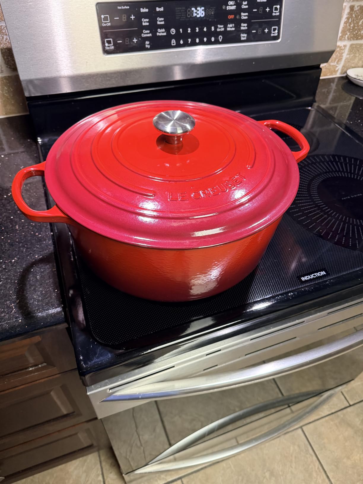 Le Creuset 7.25 qt Dutch Oven customer photo 1
