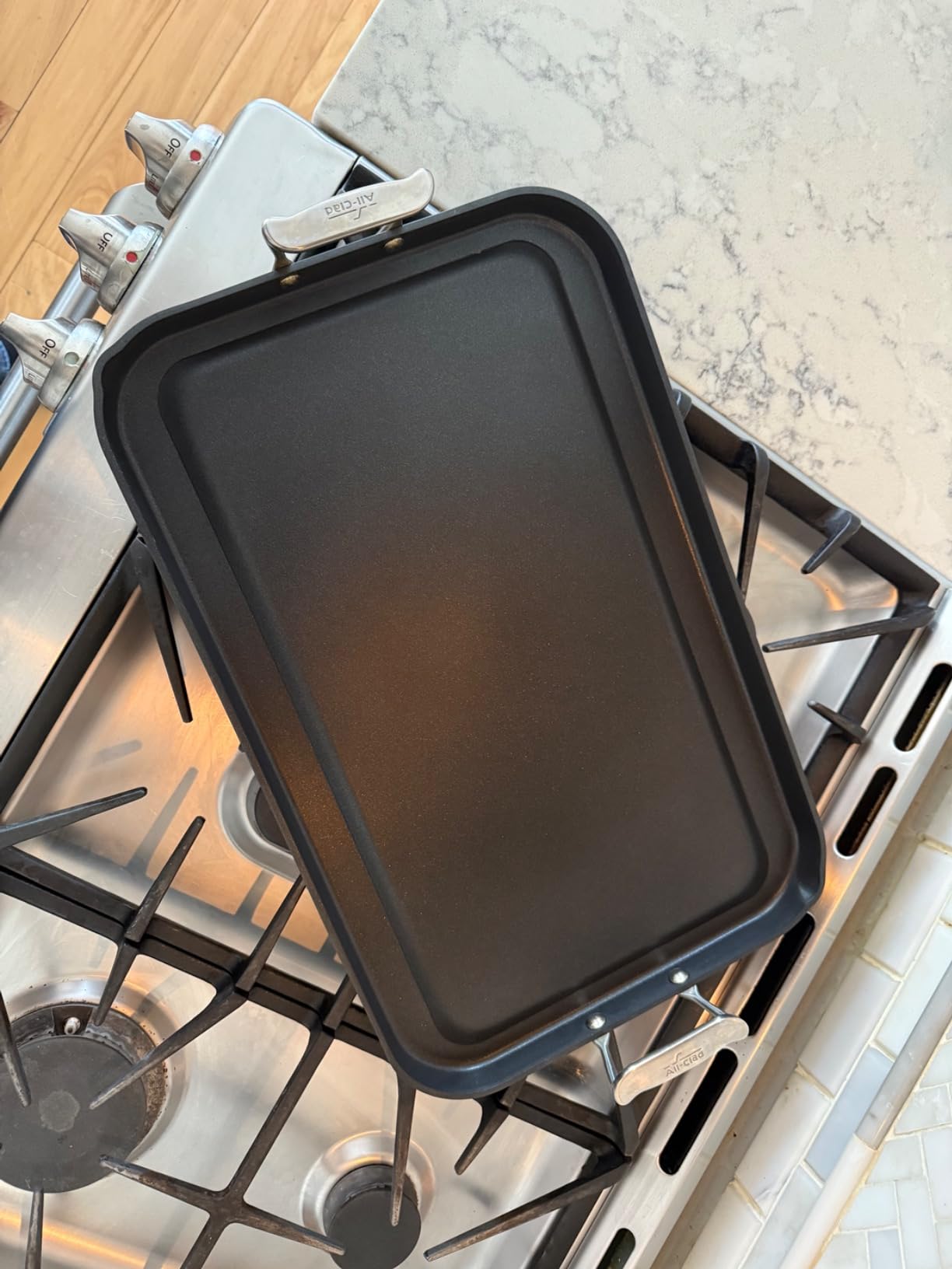 All-Clad HA1 Hard Anodized Nonstick Griddle 11x11 Inch Oven Broiler Safe 500F, Lid Safe 350F Pots and Pans, Cookware Black customer photo 1