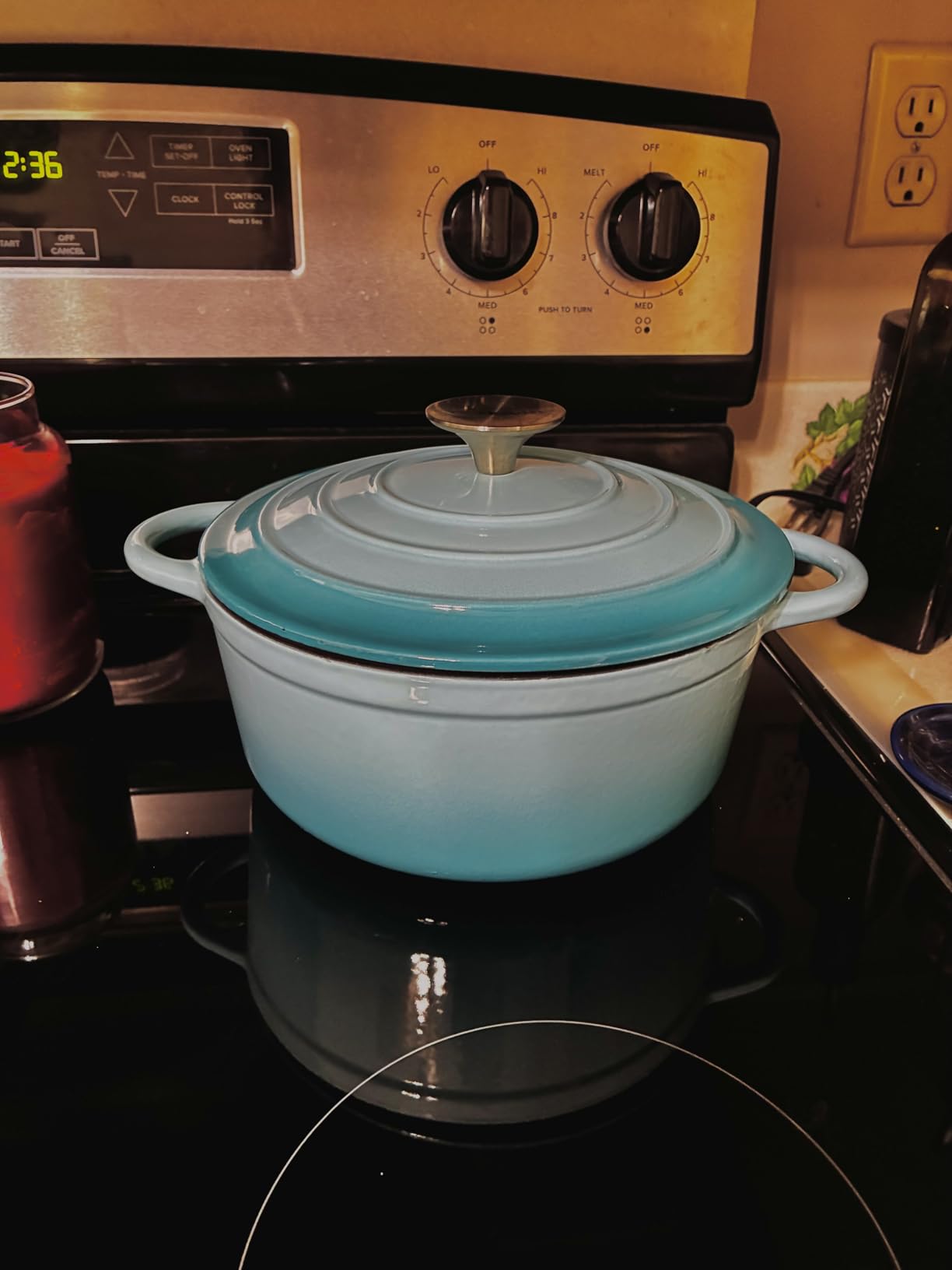 COOKWIN Cast Iron Casserole Braiser, 3.8 Quart Enameled Cast Iron Dutch Oven Pan with Lid, Heavy Duty and Dual Handles Skillet, Oven-Safe Porcelain Surface Casserole Dish, Red customer photo 2