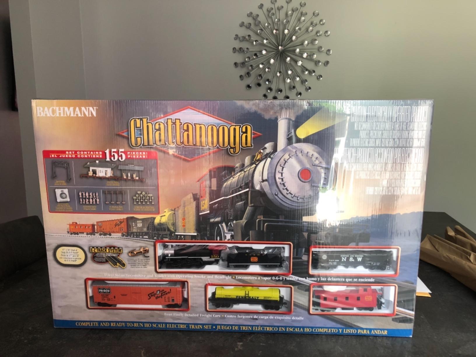 Bachmann Trains Chattanooga Ready to Run 155 Piece Electric Train HO Scale | Complete Starter Set, Locomotive, Rolling Stock, Track, Power Pack and Speed Controller, Build Your Model Railroad, 626 customer photo 2
