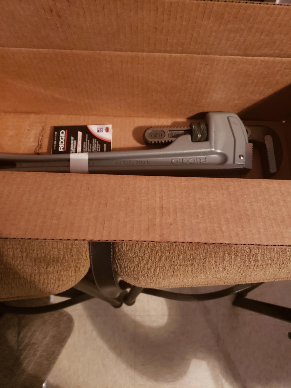 RIDGID 31100 Model 818 Aluminum Straight Pipe Wrench, 18-inch Plumbing Wrench customer photo 2