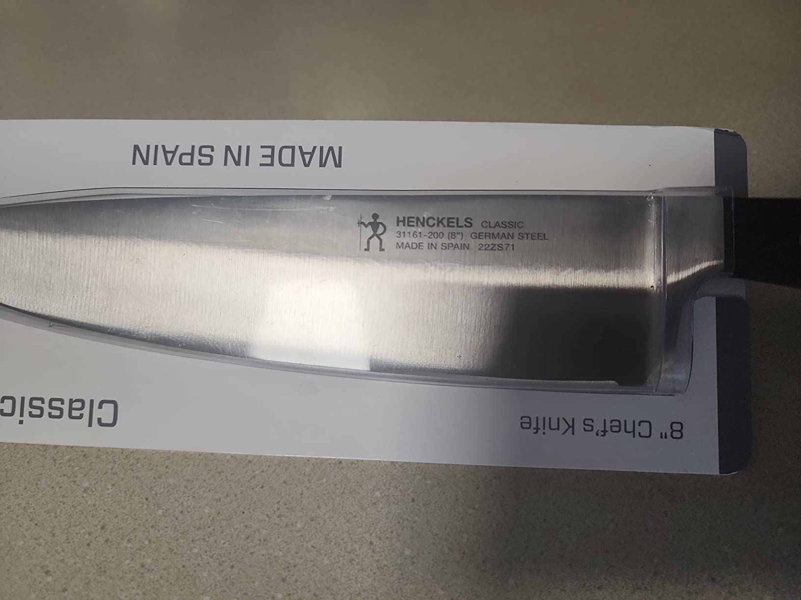 HENCKELS Classic 8-Inch Chef Knife, Razor-Sharp, German Engineered, Fully Forged Construction customer photo 1