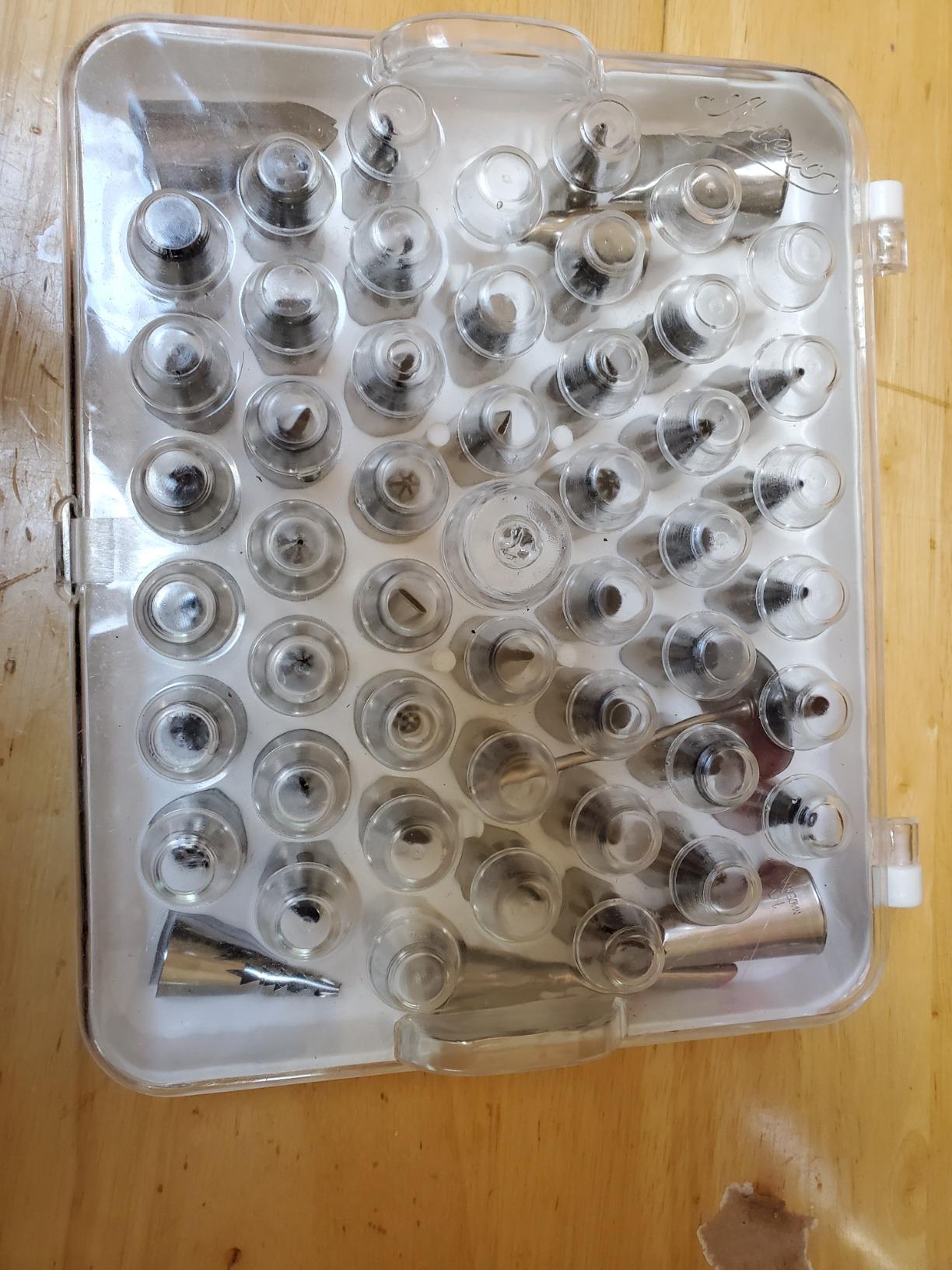 Ateco 783-55 Piece Cake Decorating Set, Includes 52 Stainless Steel Tubes, 1 Standard Coupler, 2 Flower Nails in Hinged Storage Box customer photo 1
