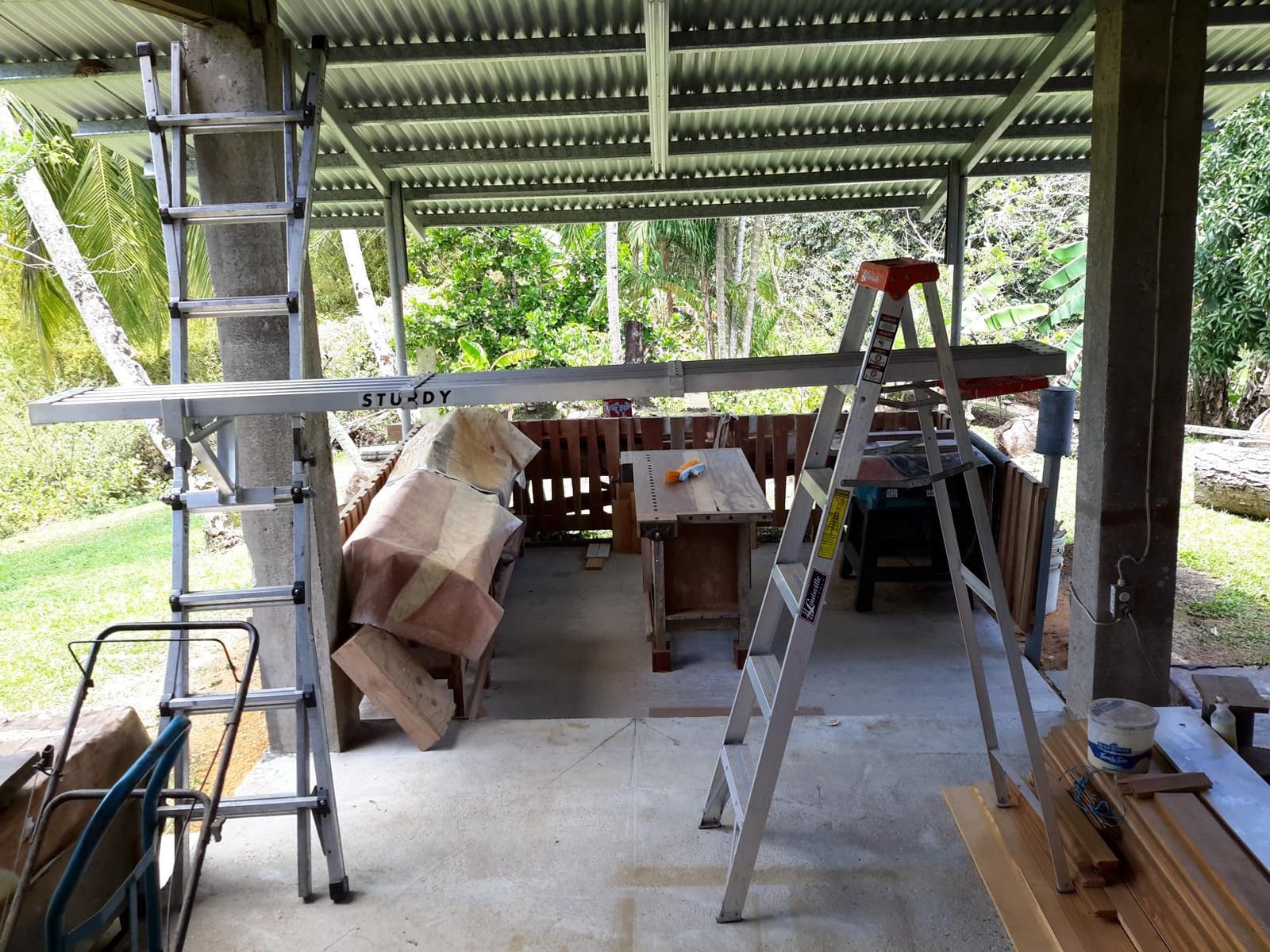 Guardian Fall Protection 2420 Two-Rung Short Body Ladder Jack, Silver customer photo 1