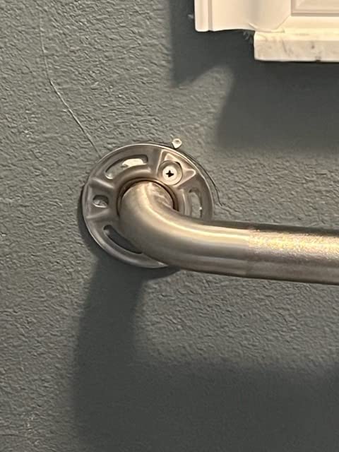 Moen Home Care Bathroom Safety 24 Inch Stainless Steel Handicap Grab Bar for Bathtub and Shower, Heavy Duty Handle, Elderly Assistance Product with Concealed Screws, 8724 customer photo 2