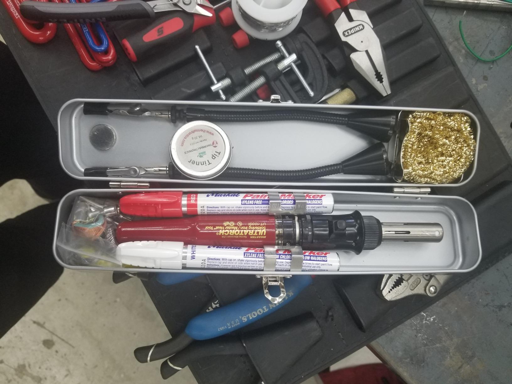 Master Appliance Ultratorch UT-100SiK Butane Powered Cordless Soldering Iron, Flameless Heat Tool for Wire Connectors and Pinpoint Butane Torch, 3 in 1 Tool with Metal Case - USA Company customer photo 1