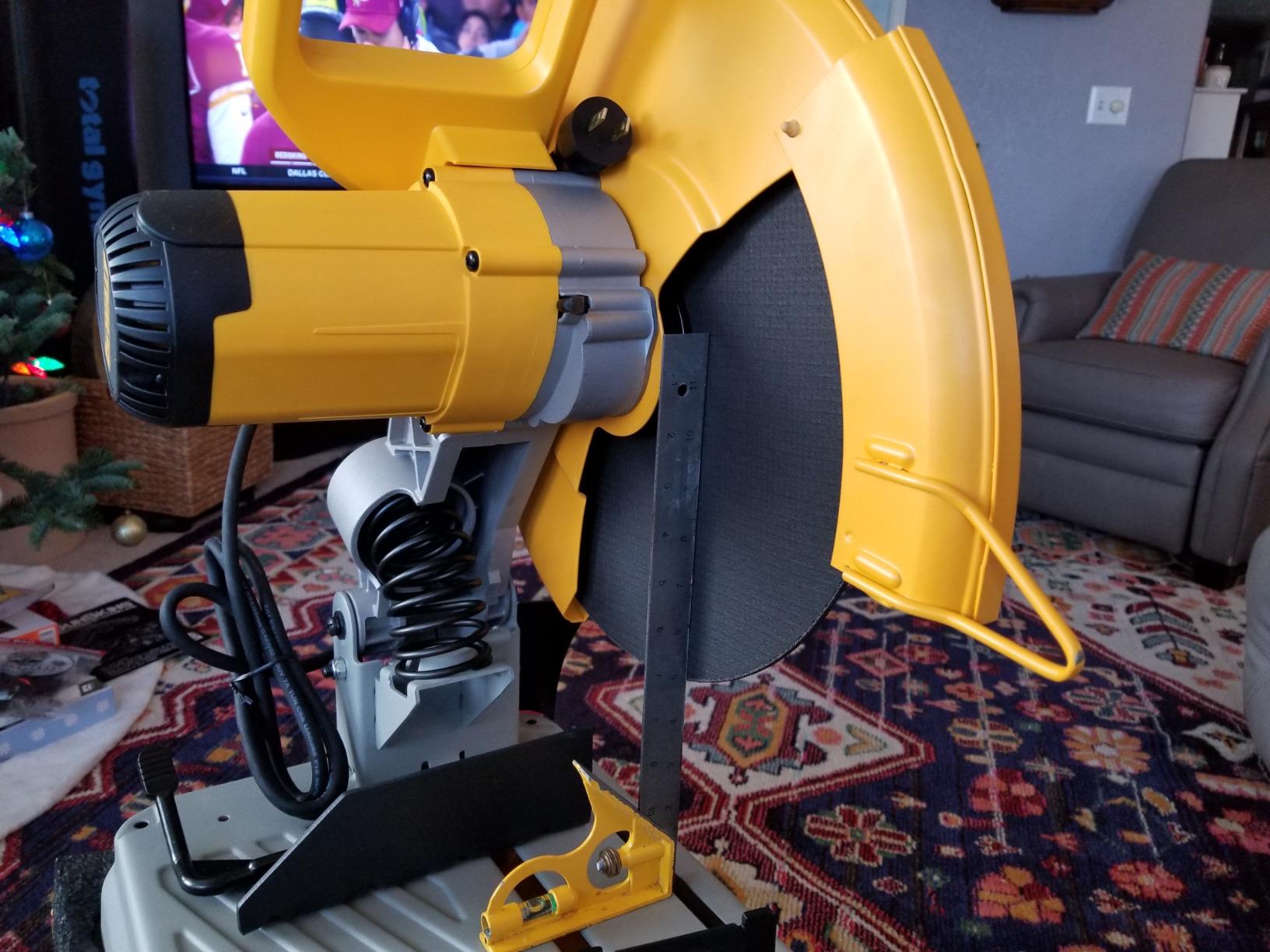 DEWALT Chop Saw, Quick-Change, 14-Inch, Old Model (D28715) customer photo 2
