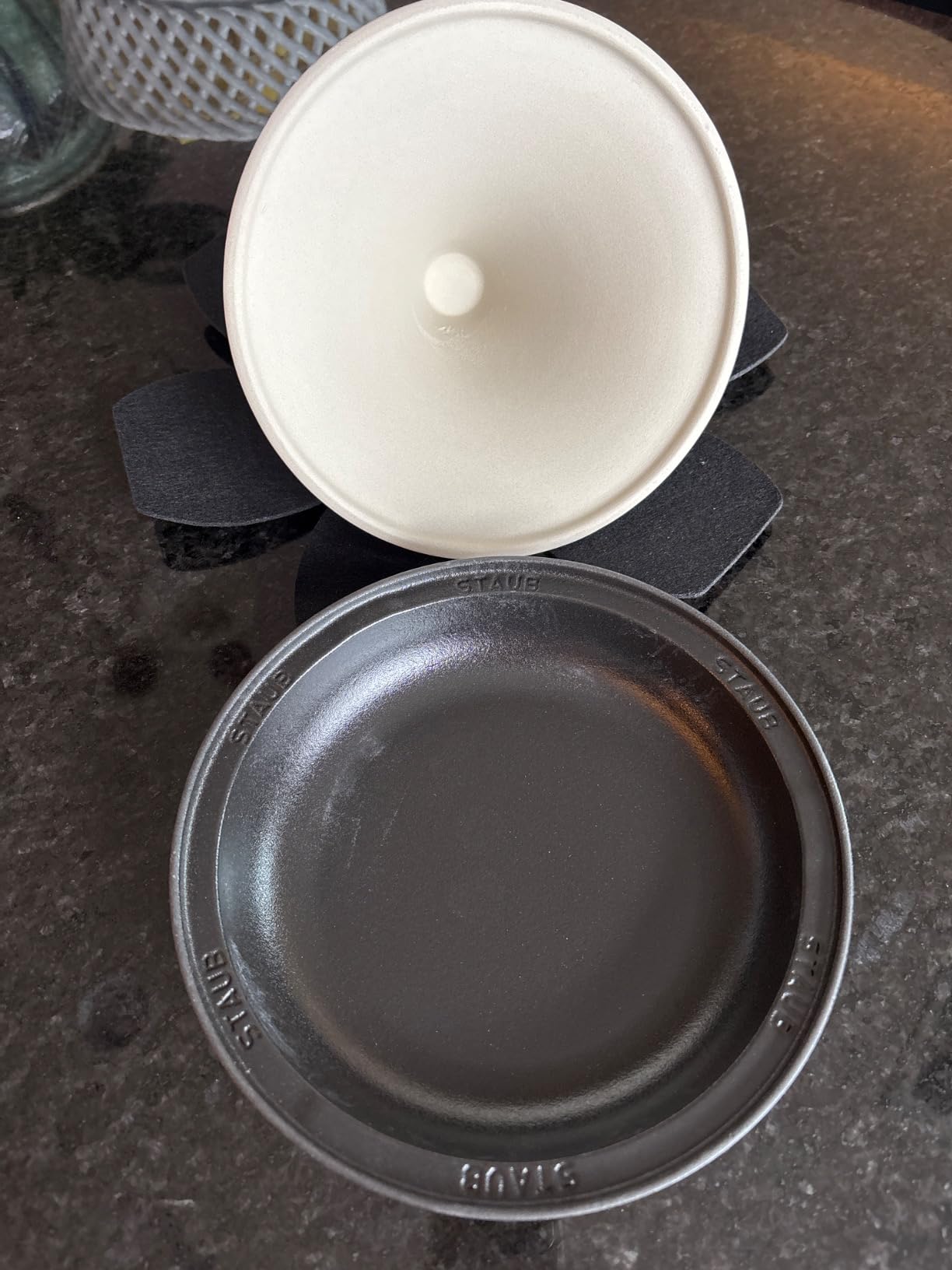 Staub ストウブ() Tagine Pot, 20cm, Ivory customer photo 2
