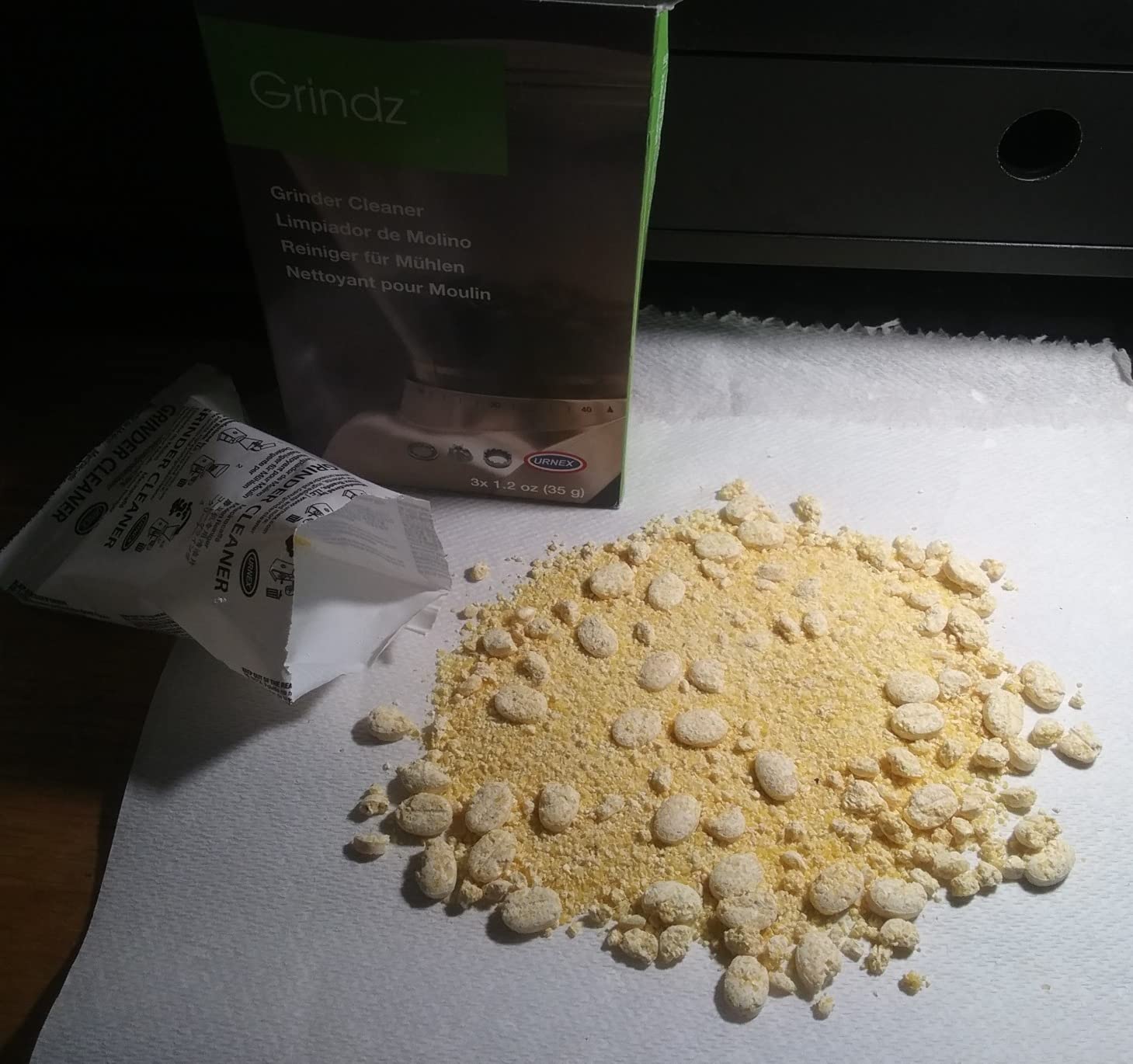 Urnex Grindz Professional Coffee Grinder Cleaning Tablets, 3 Single Use Packets customer photo 1
