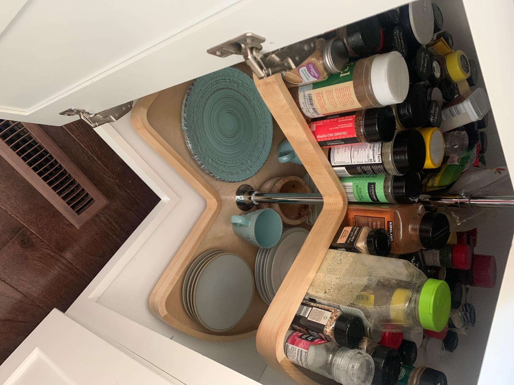 Rev-A-Shelf 32