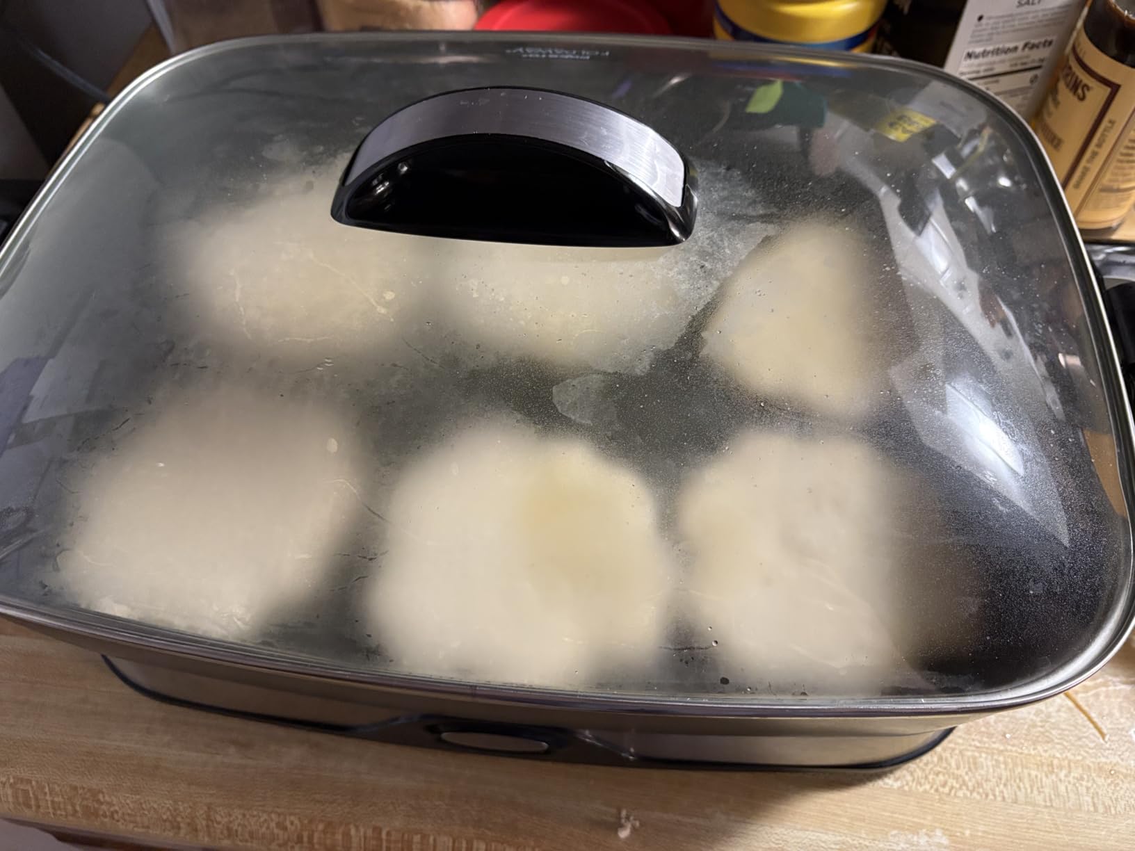 Presto 06857 16-Inch Electric Foldaway Skillet customer photo 2