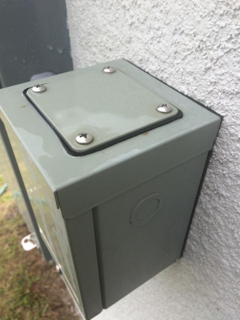 Connecticut Electric 30-Amp Power Inlet Box with Hinged Door, NEMA 3R Power Inlet Box, Generators Up to 7,500 Running Watts, ETL Listed customer photo 2