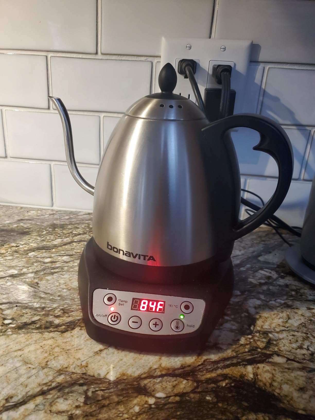 Bonavita 1L Digital Variable Temperature Gooseneck Electric Kettle for Coffee Brew and Tea Precise Pour Control, 6 Preset Temps, Cafe or Home Use, 1200 Watt, LED Panel, Stainless Steel customer photo 1