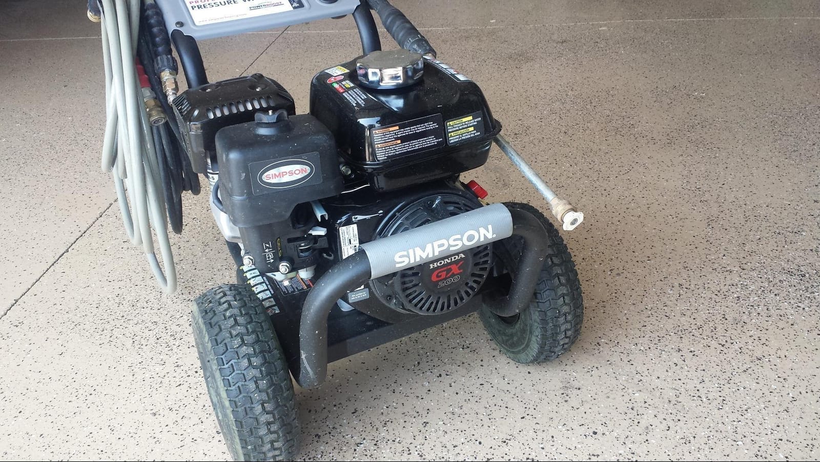 SIMPSON Cleaning PS3228 PowerShot 3300 PSI Gas Pressure Washer, 2.5 GPM, Honda GX200 Engine, Includes Spray Gun and Extension Wand, 5 QC Nozzle Tips, 5/16-inch x 25-foot MorFlex Hose, 49-State customer photo 1