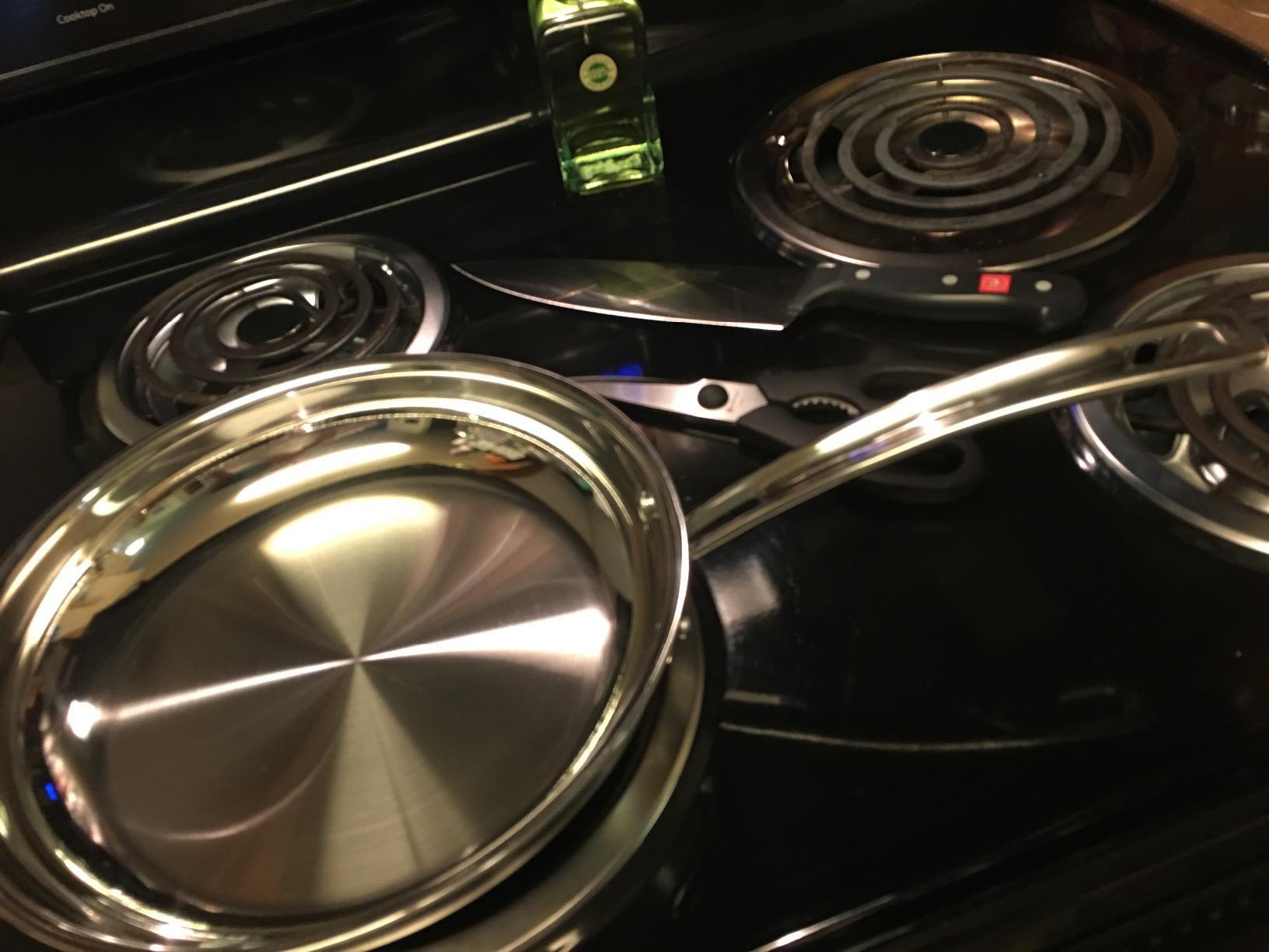 Cuisinart Stainless Steel Pots and Pans Set, Induction Compatible, 12 pc - Cuisinart stainless steel cookware set with saucepans, saute pan, stockpot, & skillets, oven safe to 500F, MCPS-12N customer photo 2