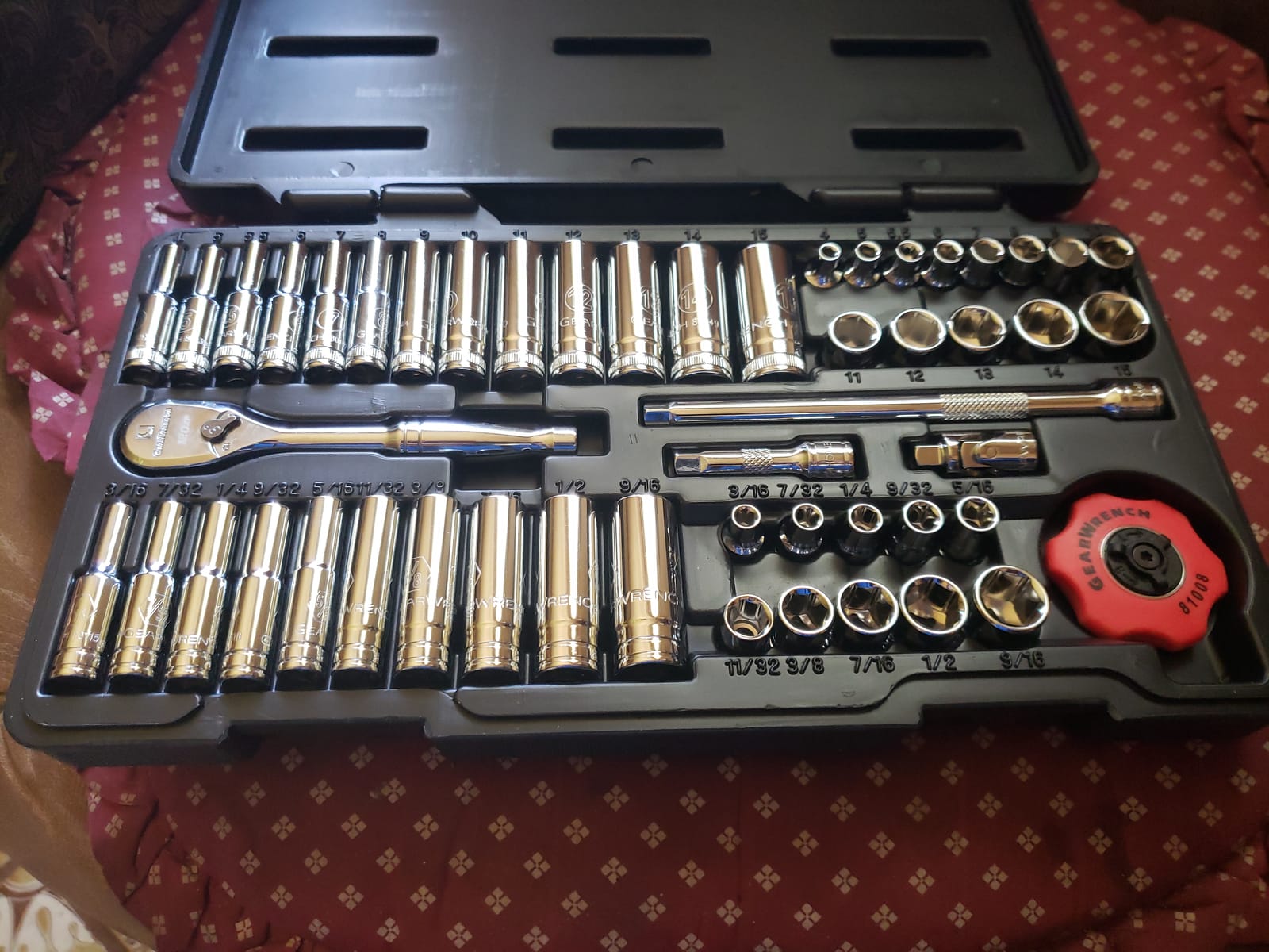 GEARWRENCH 51 Pc. 1/4 Inch Drive 6 Pt. 120XP Mechanics Tool Set, Standard & Deep, SAE/Metric - 80300P customer photo 2