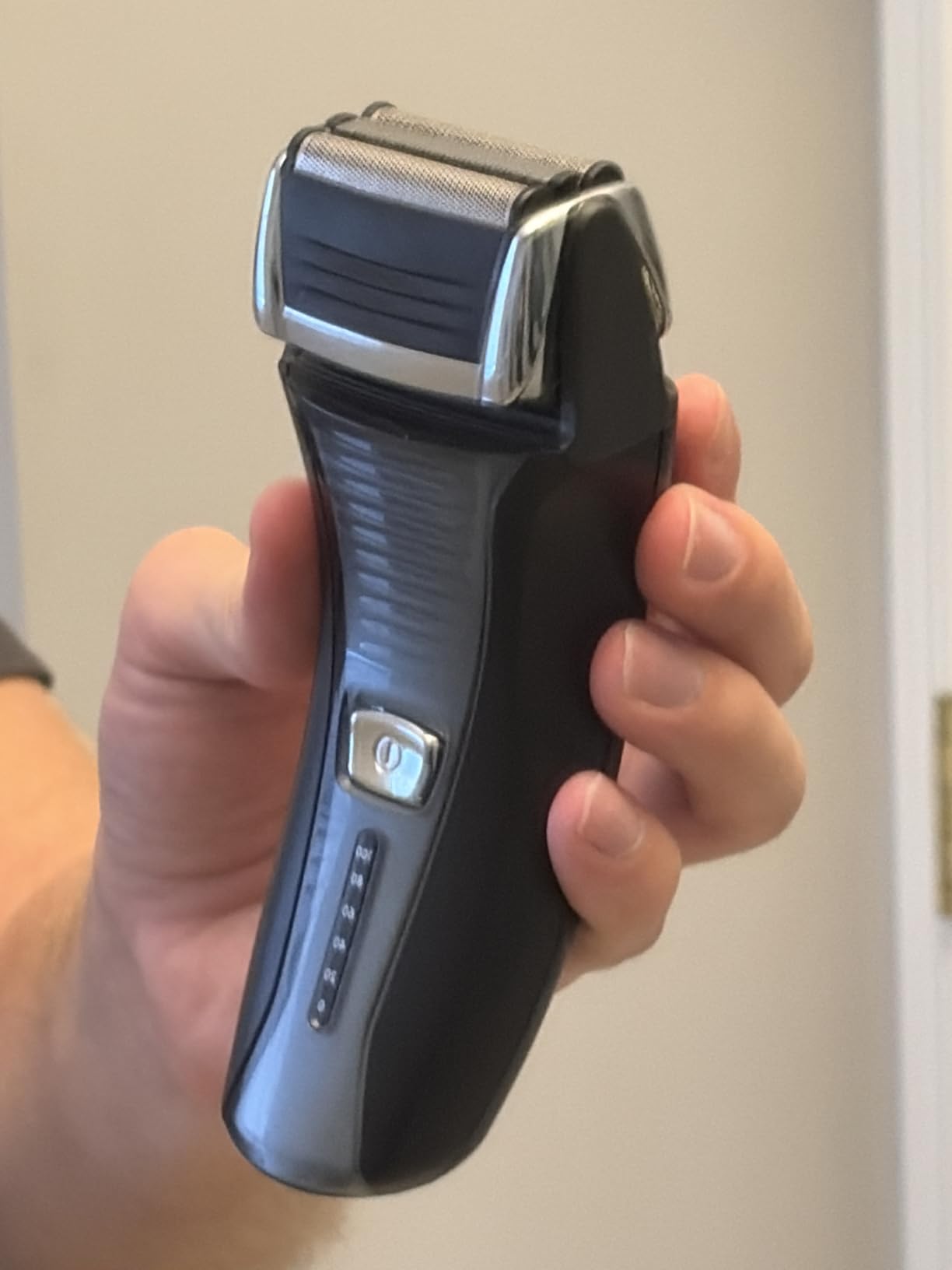 Remington F5 Power Series Foil Shaver for Men, Cordless Rechargeable Razor | Pivot & FlexFoil Technology, Pop-Up Trimmer, Lightweight Handheld Design customer photo 2