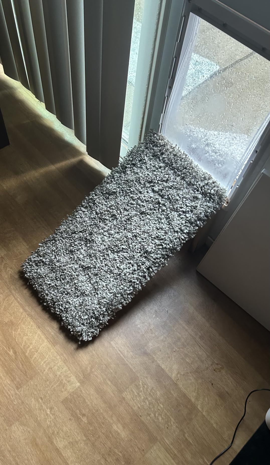 SAFAVIEH Milan Shag Collection Area Rug - 8' x 10', Grey, Solid Design, Non-Shedding & Easy Care, 2-inch Thick Ideal for High Traffic Areas in Living Room, Bedroom (SG180-8080) customer photo 1