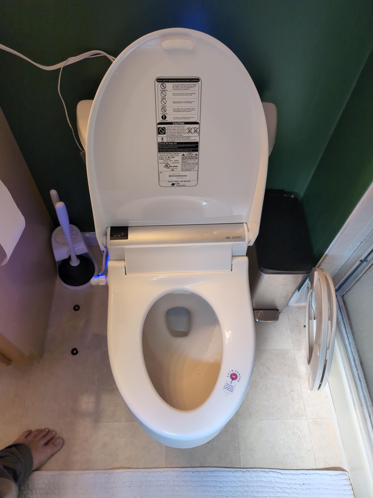 Bio Bidet BB2000 Bliss Electric Bidet Toilet Seat, Warm Water with Air Dryer, Heated Seat with Sensor and Slow Close Lid, Night Light, Remote Control, Elongated, White customer photo 1
