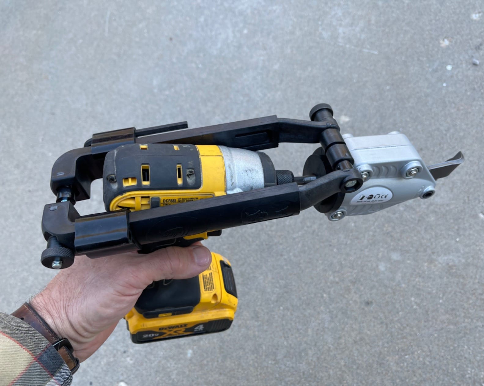 Malco TSCM Corrugated Metal TurboShear Drill Attachment - 360° Rotating Drill-Powered Shear for Corrugated & Box-Profile Metal Roofing, Lightweight & Heavy-Duty Cutting Tool customer photo 2