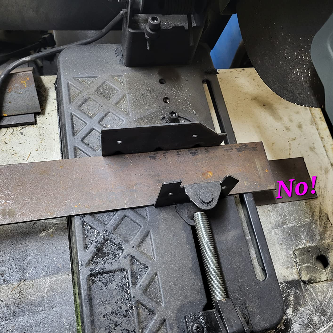 PORTER-CABLE Chop Saw, 15-Amp, 14-Inch (PCE700) customer photo 1