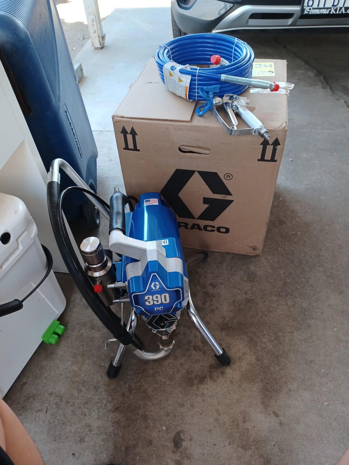Graco 17C310 390 PC Electric Airless Sprayer customer photo 2