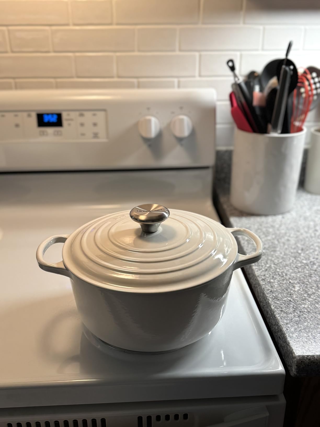 Le Creuset Enameled Cast Iron Round Dutch Oven, 7.25 qt., Flame customer photo 1