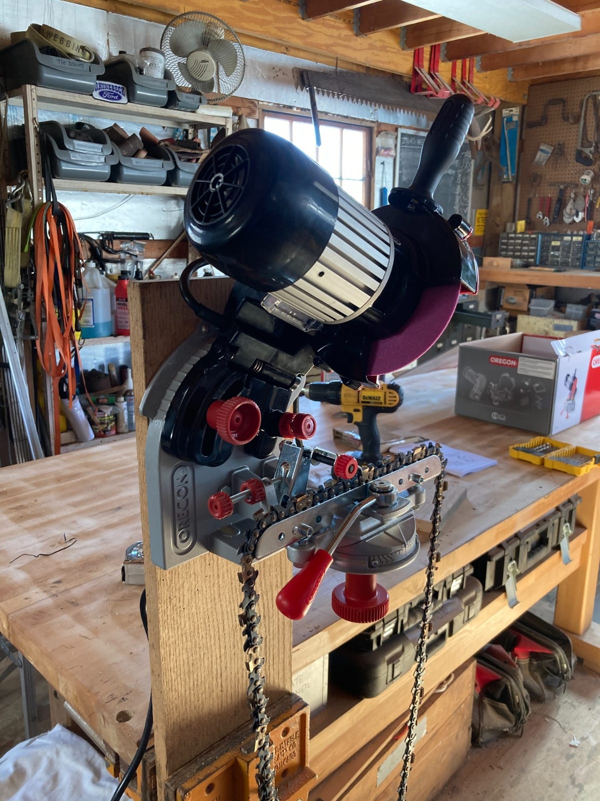 Oregon Professional Compact 120-Volt Bench Chain Grinder | Universal Saw Chain Sharpener, for All Chainsaw Chain Types, Bench Mounted, Professional Grade customer photo 1