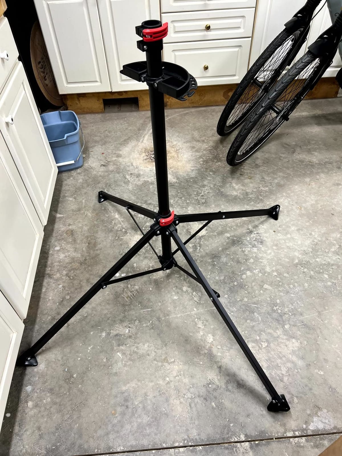 Yaheetech Bike Repair Stand Adjustable Foldable Bicycle Maintenance Rack | Steel stand raises your bike for hands-free repairs, holds heavy bikes up to 66 lb, and folds flat with a handy tool tray. customer photo 2
