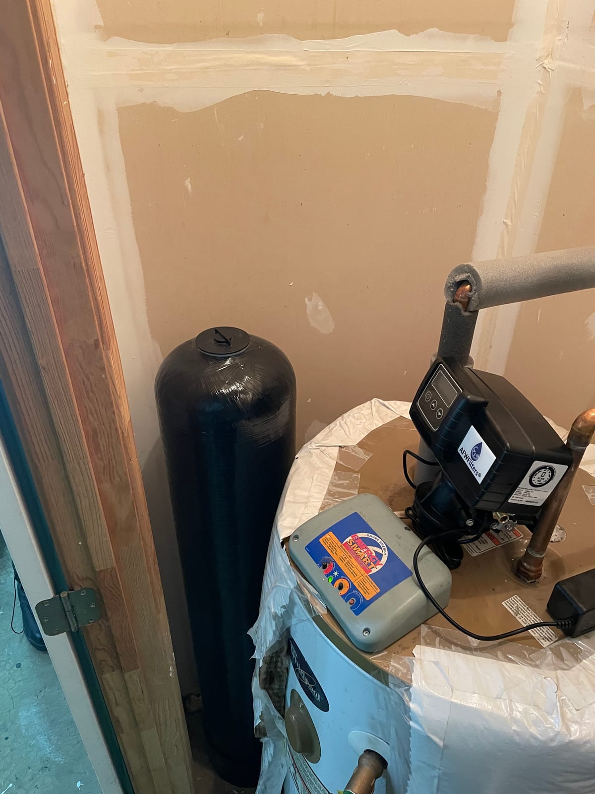 Fleck 5600 SXT Whole House Water Softener, 48,000 Grains, Black customer photo 2