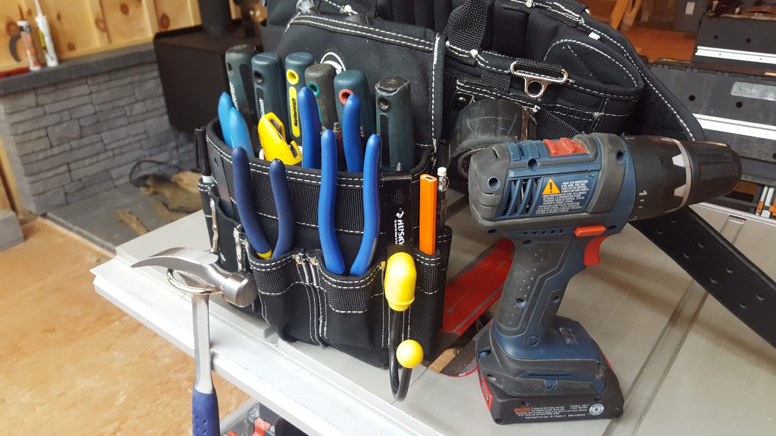 Gatorback B240 Professional Electrician Tool Belt Combo, Medium | Patented Ventilated Back Support System With Memory Foam, 27 Pockets & Slots, and Heavy-Duty Contractor-Grade Construction. customer photo 1