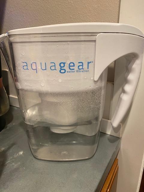 Aquagear Water Filter Pitcher - Lead, Chlorine, PFOA/PFOS, Microplastics Filter, 10 Cup, 120 Gallon Filter Life - Filter Media Made in USA customer photo 2