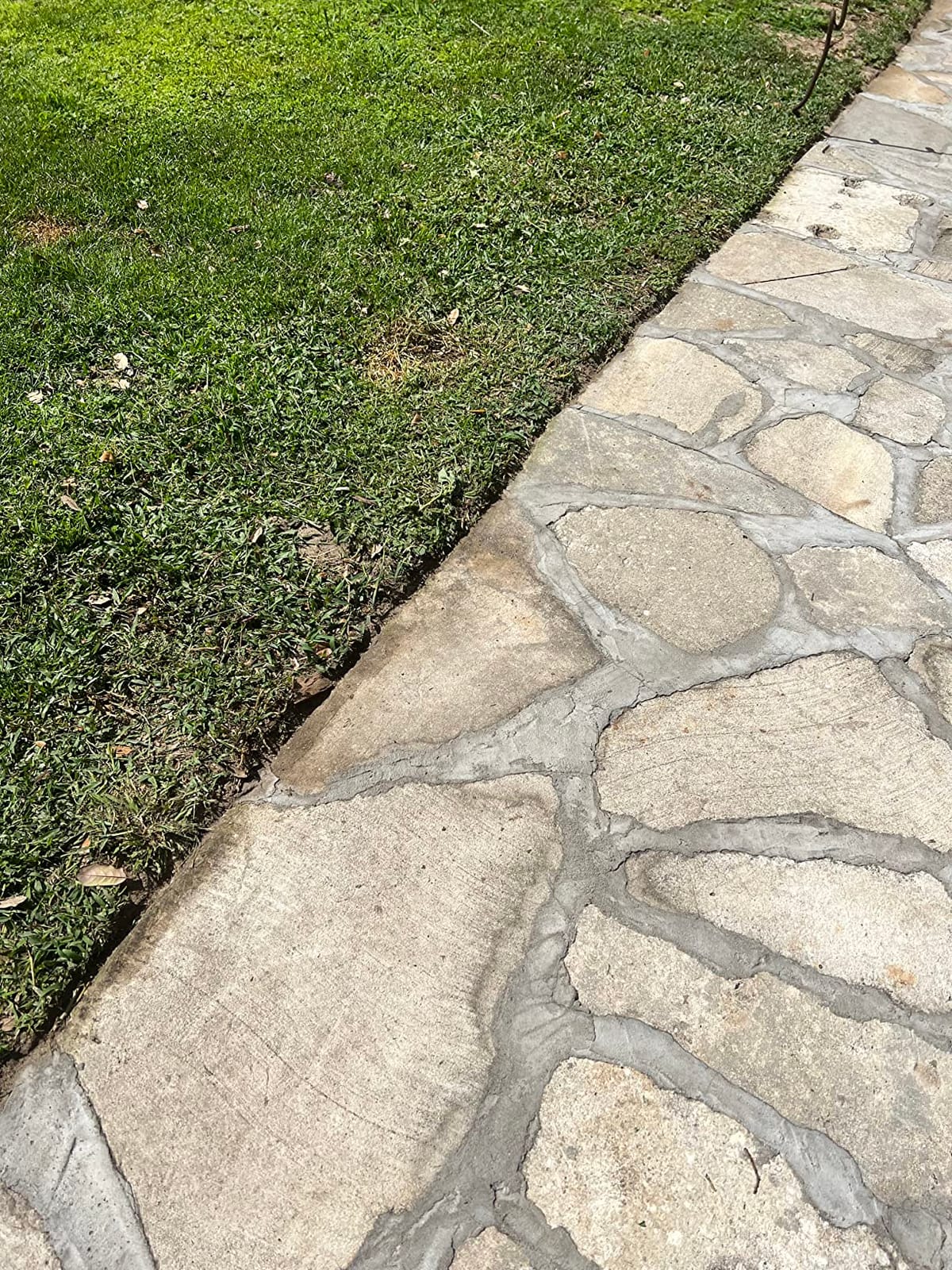BLACK+DECKER 20V MAX 12 Inch Weed Eater Cordless String Trimmer and Wheeled Edger (LST522) customer photo 2