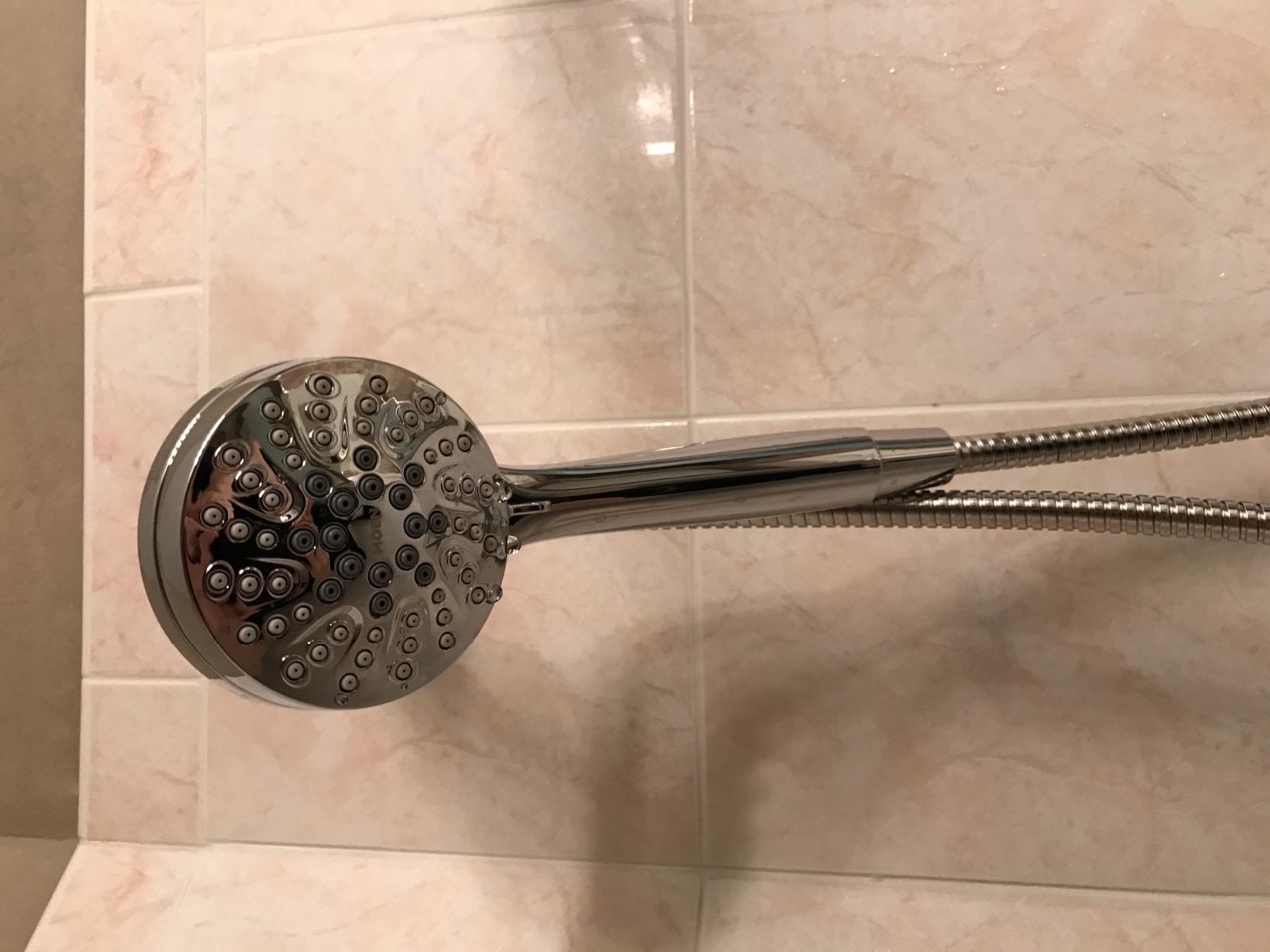 Moen Engage Magnetix Shower Head with Handheld Sprayer, 6 Handheld Shower Head Spray Functions, Chrome Finish, 26100EP customer photo 2