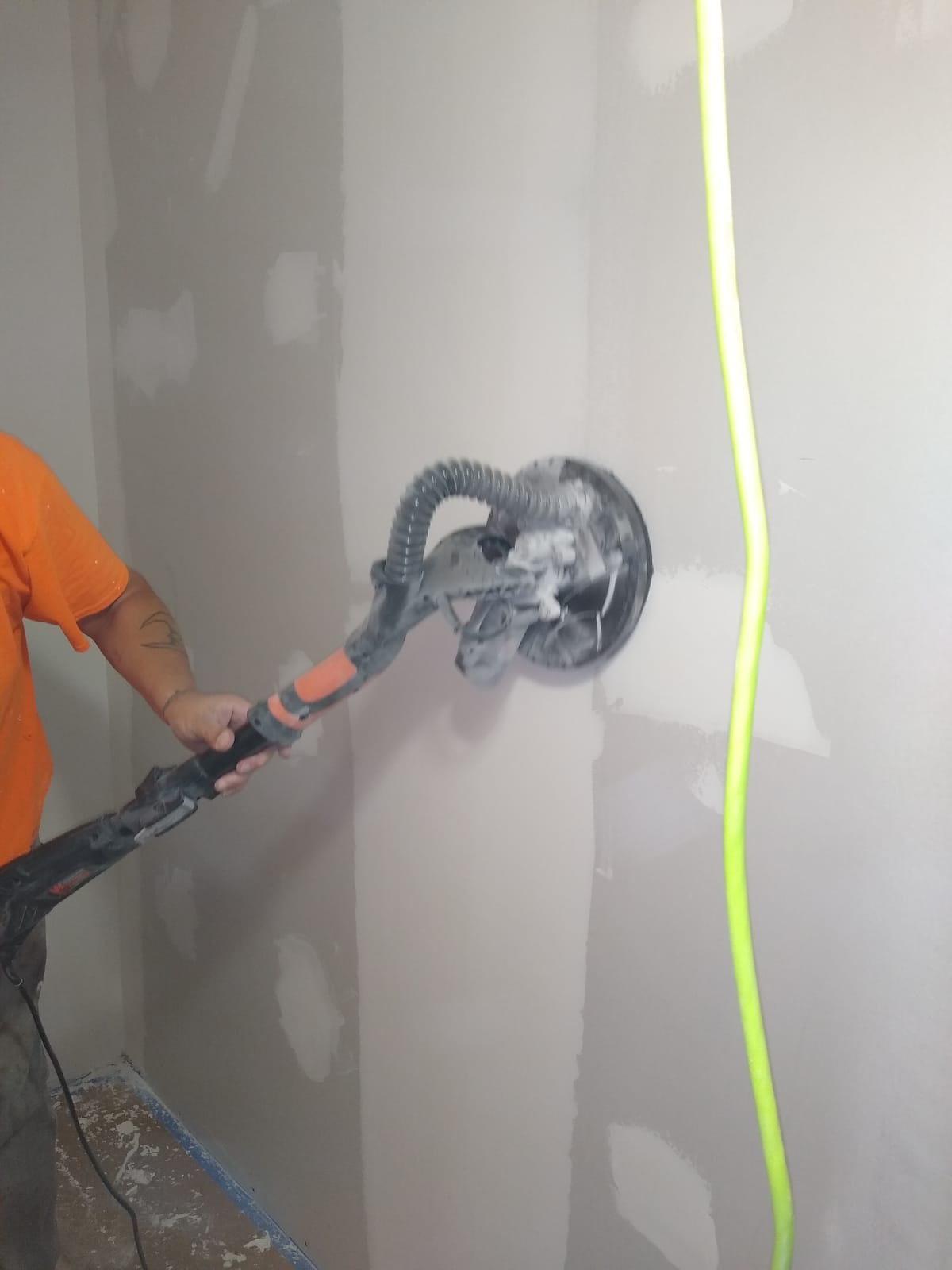WEN Drywall Sander, Variable Speed with 15 ft. Hose (6369) customer photo 1