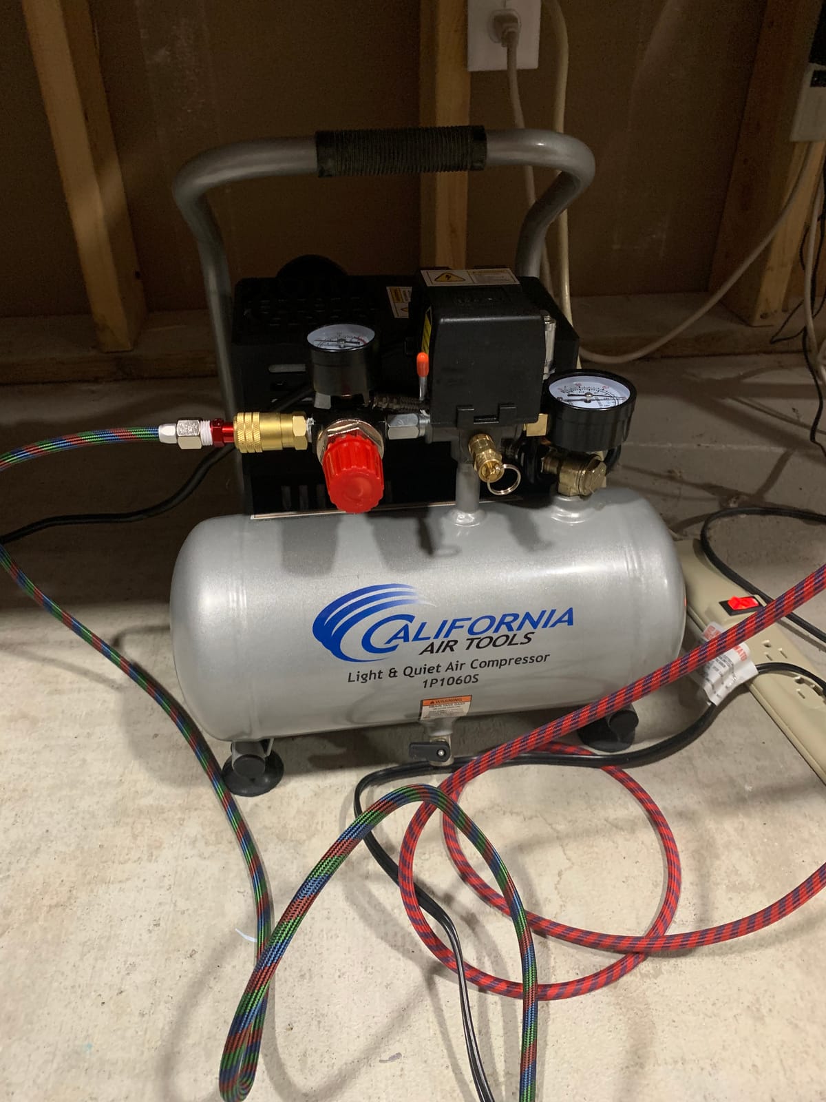 California Air Tools CAT-1P1060S Light & Quiet Portable Air Compressor, Lightweight, Ultra Quiet, Oil-Free, 1 Gallon Steel Tank, .6 HP, 56 dBA Noise Level, Silver customer photo 2