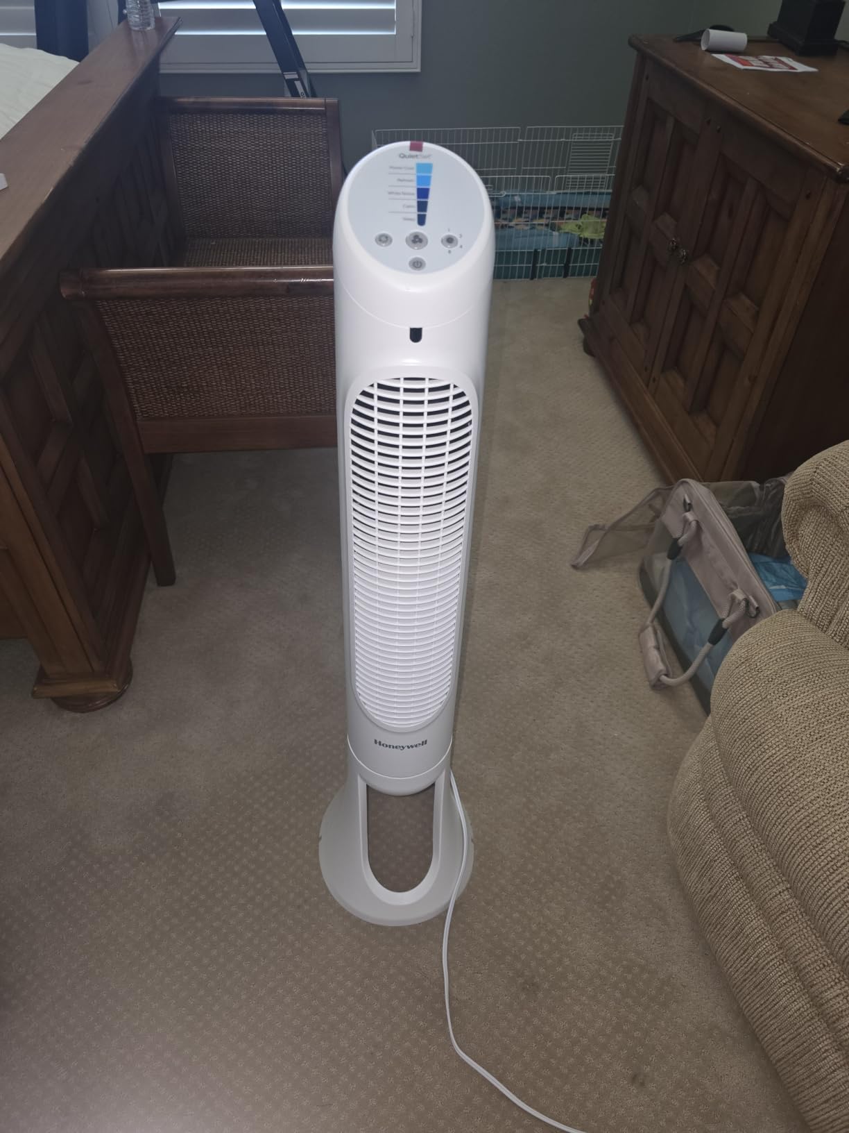 Honeywell QuietSet Whole Room Tower Fan, Oscillating Tower Fan with Remote, Black, HYF290B customer photo 2