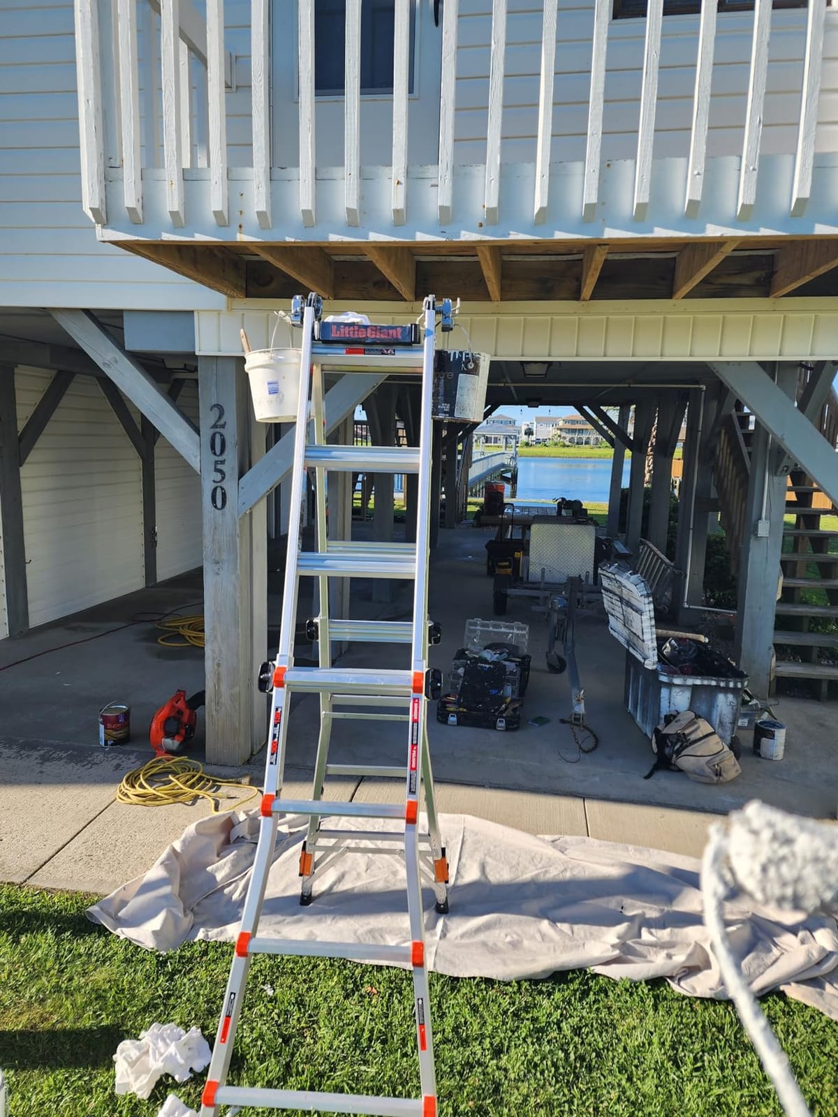 Little Giant Velocity, Aluminum Ladder, 18 ft with Leg Levelers, 15417-801 customer photo 1