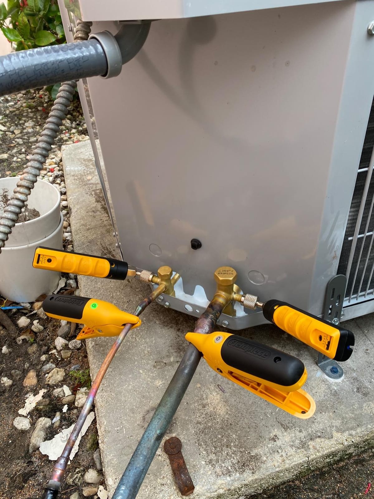 Fieldpiece - Job Link System HVACR Wireless Probe Kit - JL3KH6 - Fast Accurate Temps with Rapid Rail Technology - HVAC Tools with Padded Case customer photo 2