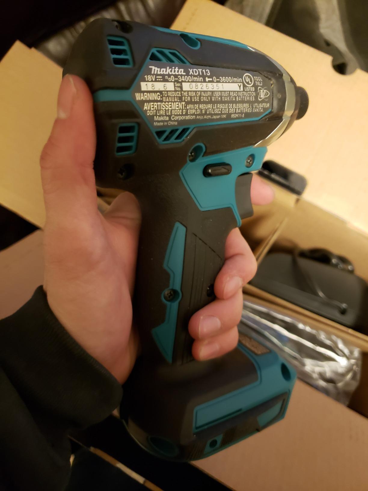 Makita XDT131 18V LXT Lithium-Ion Brushless Cordless Impact Driver Kit (3.0Ah) customer photo 2