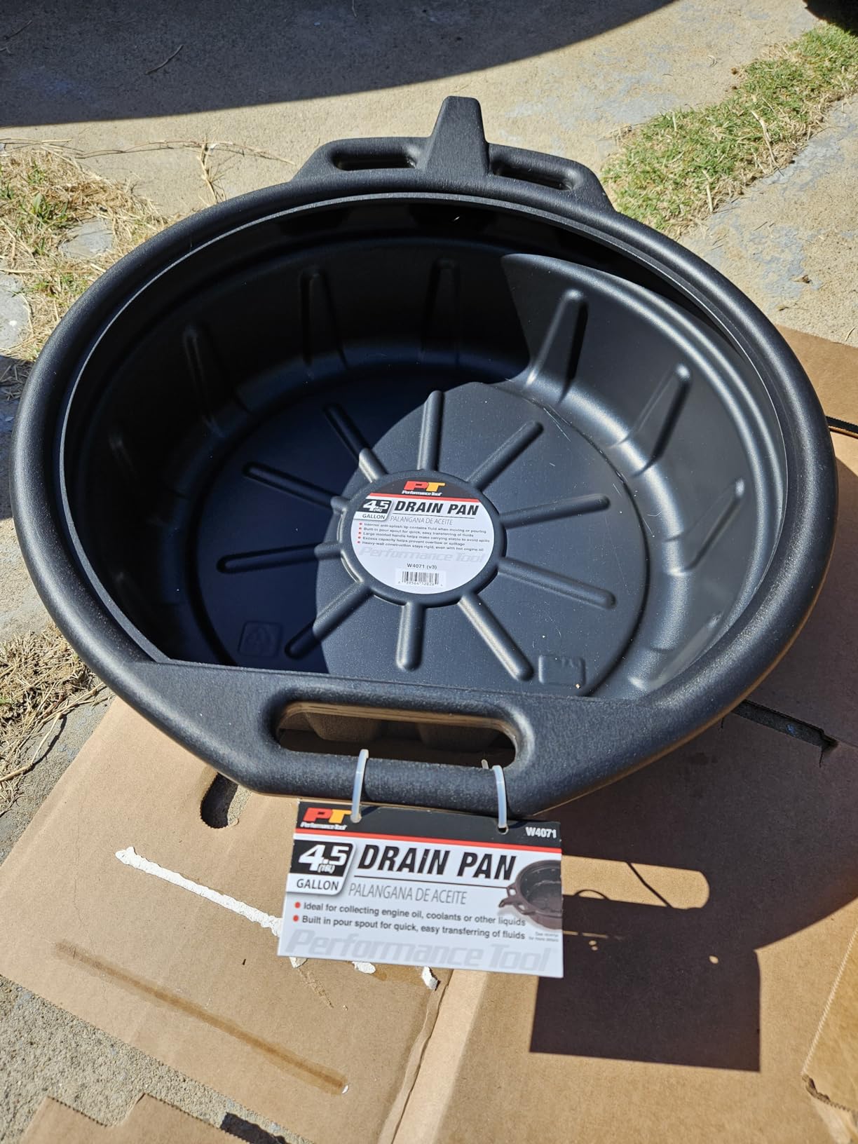 Performance Tool W4071 4.5 Gallon Black Oil Drain Pan | Automotive oil and coolant catch pan. Features internal anti-splash lip, pour spout and molded handle customer photo 1