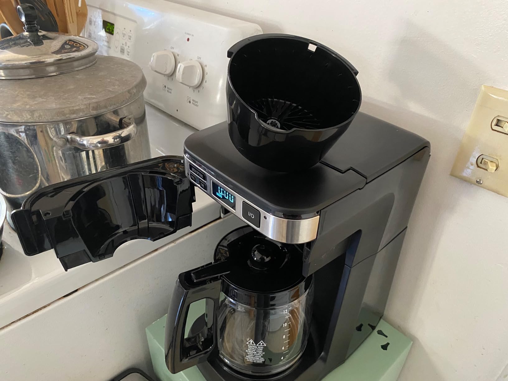 Hamilton Beach FrontFill 12 Cup Programmable Drip Coffee Maker | Regular & Bold Brew Options | Auto Pause and Pour | Glass Carafe | Black with Stainless Accents | 46310 customer photo 2