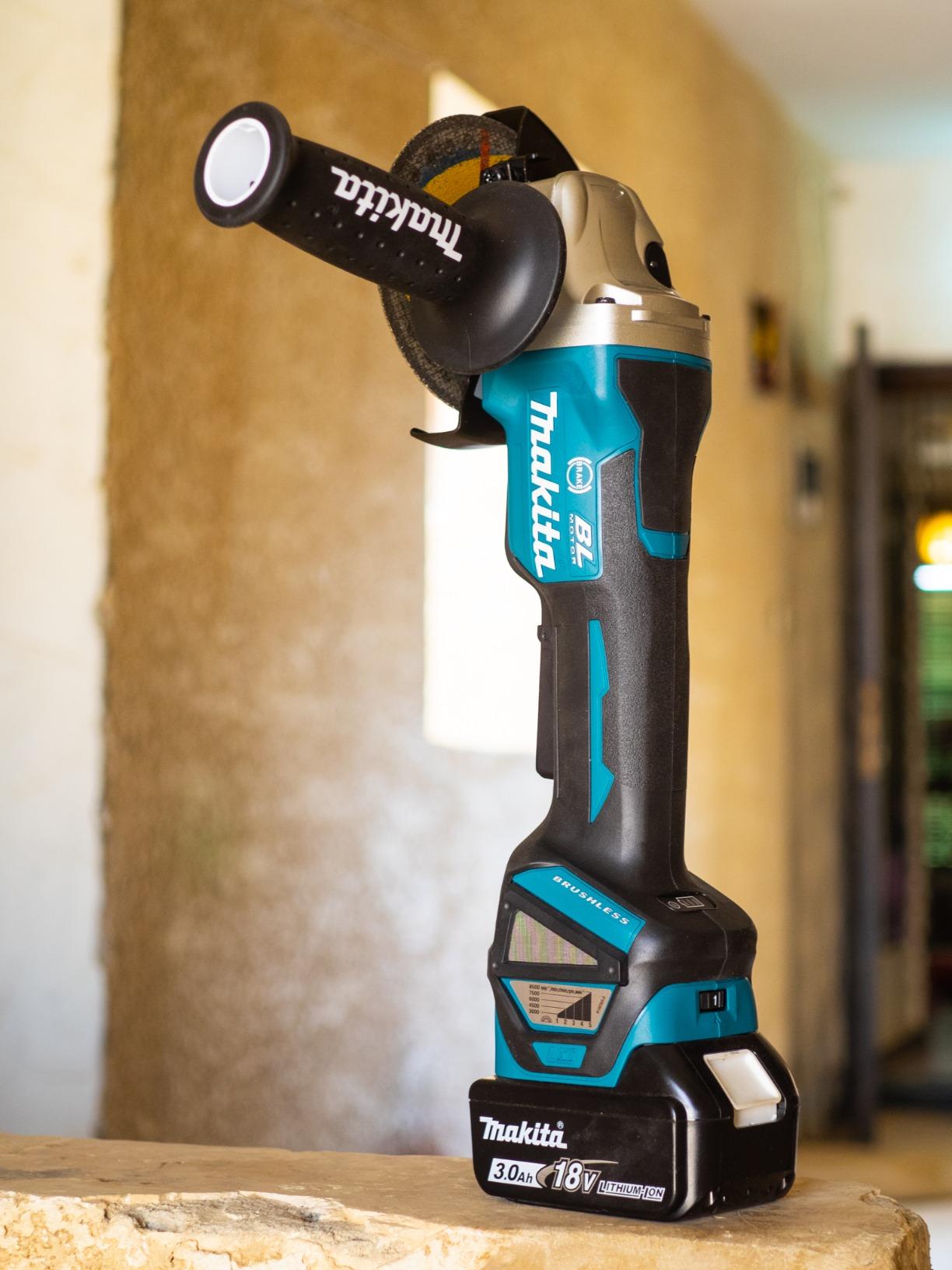 Makita XAG20Z 18V LXT BL 4-1/2