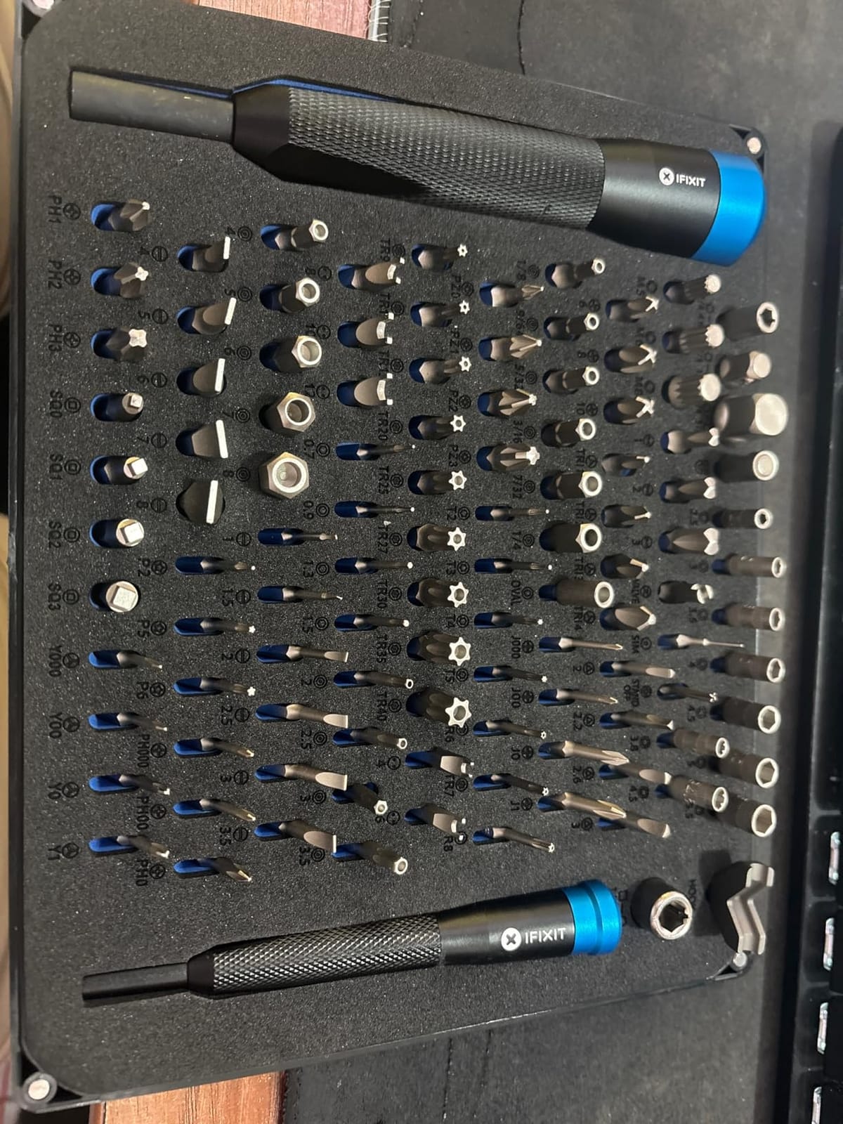 iFixit Manta Driver Kit - Household, PC, Phone, Electronics Bit Set customer photo 1