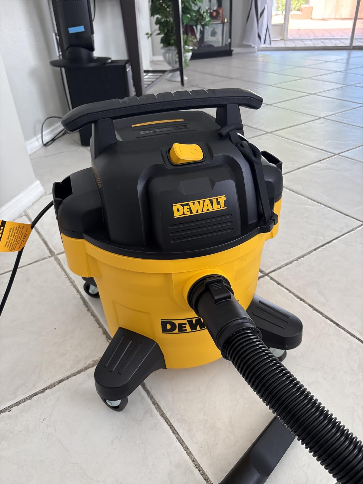 DEWALT Shop Vacuum 6 Gal 4 HP Poly Wet/Dry Vacuum with Blower DXV06P customer photo 2
