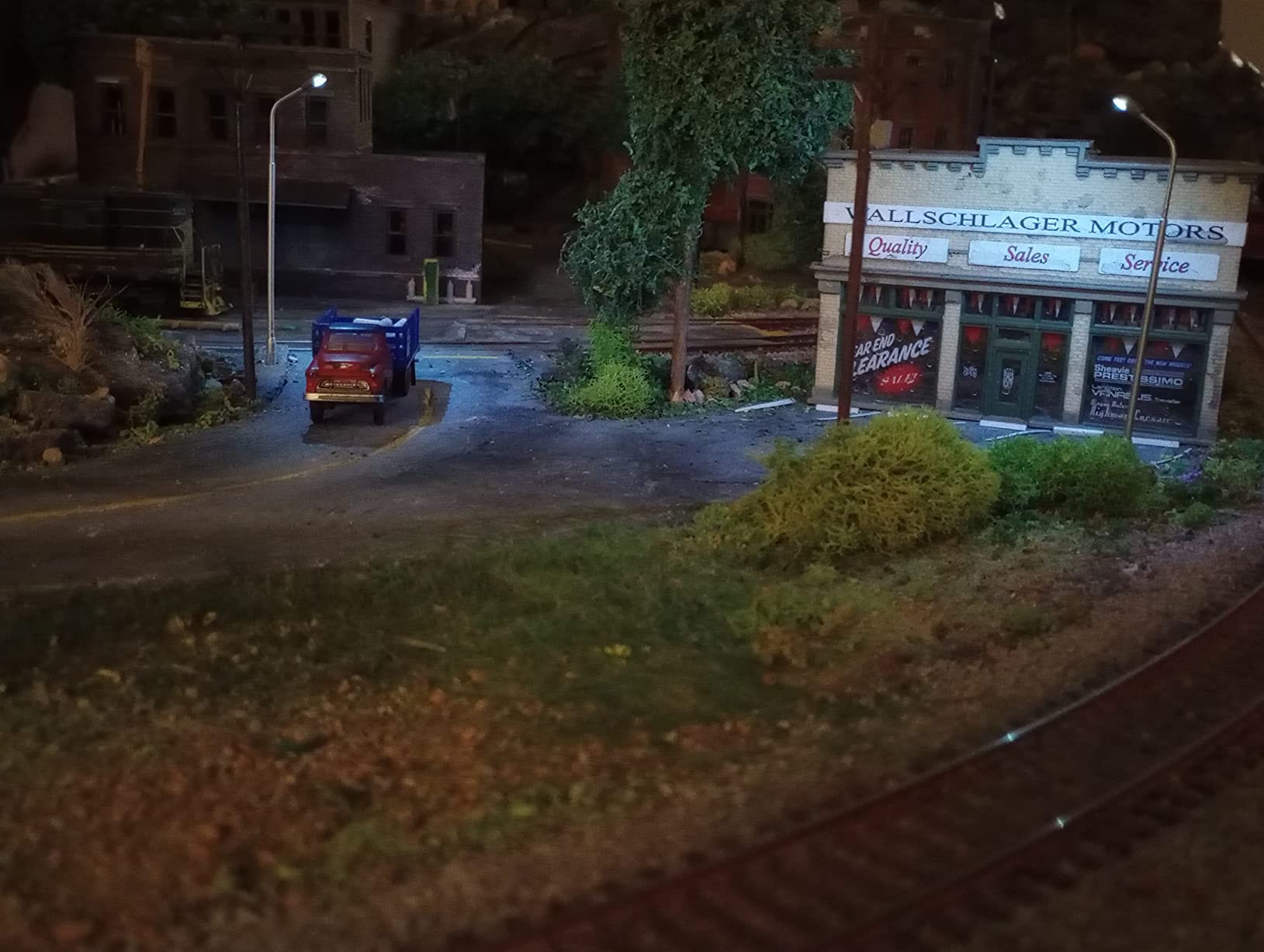 Yetaha 20Pcs Model Railway Train Model Street Lights, LED Dual Lampposts, HO OO Scale, Dual Heads Gauge Model Street Light Layout, LEDs Light 3V Train Scenery Miniature Accessories customer photo 2