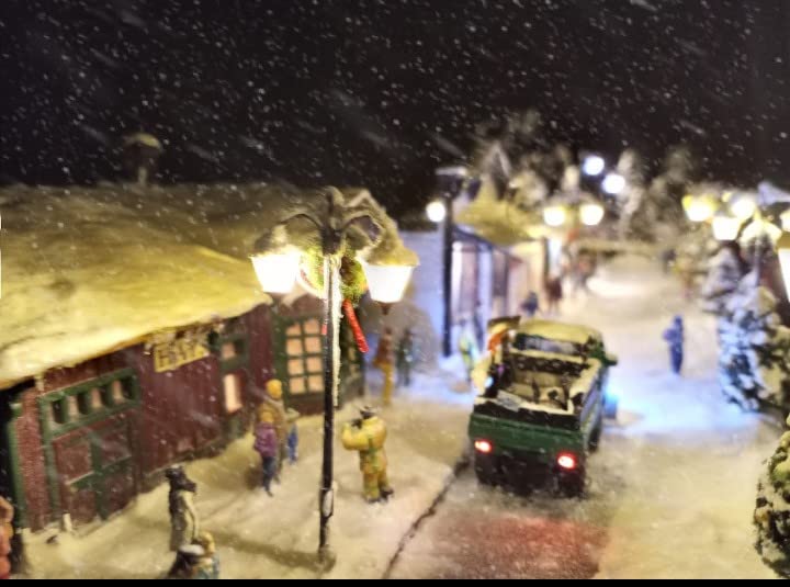 Evemodel LYM18 10pcs Model Railway Led Lamppost Lamps Street Lights HO Scale 6cm 2.36inch 12V New customer photo 2