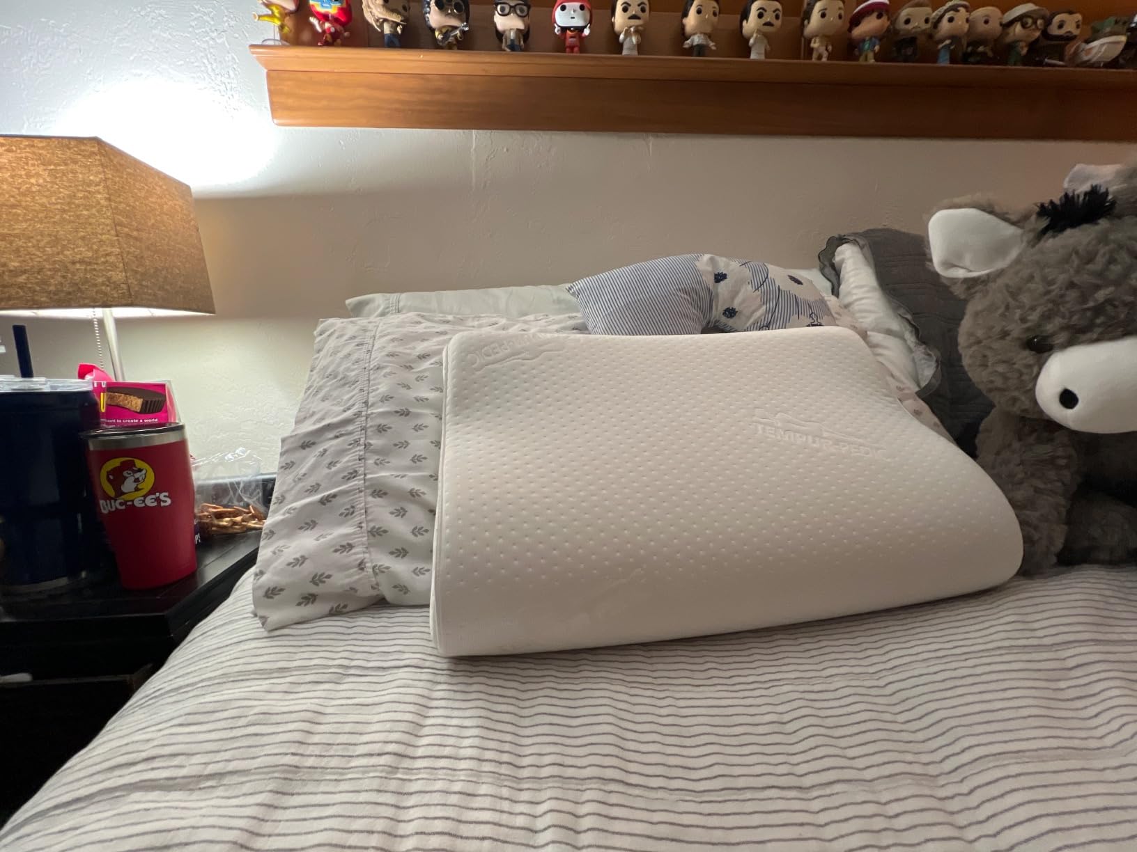 Tempur-Pedic TEMPUR-Ergo Neck Pillow, Medium Profile, White customer photo 1